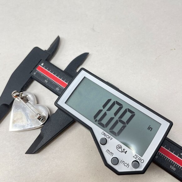 Faceted Heart Brooch Set of 2 Silver-Tone Love Valentine Shiny Bright Coquette - Picture 7 of 8